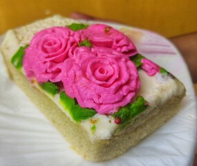 cake with flowers