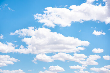 Cielo y nubes