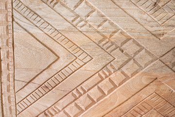 Tallado en madera de mando