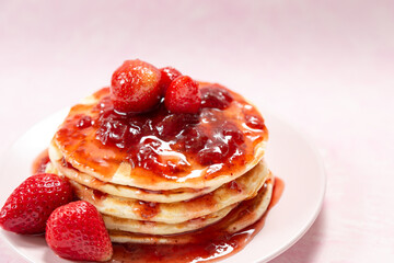 pancakes with raspberry jam