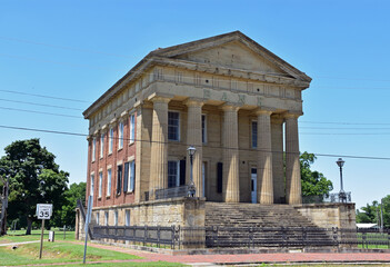 Fototapeta premium Old historic bank building