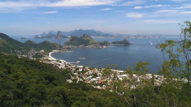 Vista da Baía de Guanabara e do Rio de Janeiro 