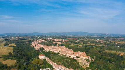 Fototapeta na wymiar aerial view of the medieval town of colle di val d'elsa siena Tuscany