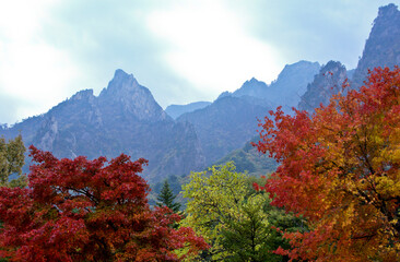 The granite peaks and autumn colors of Seoraksan National Park, South Korea