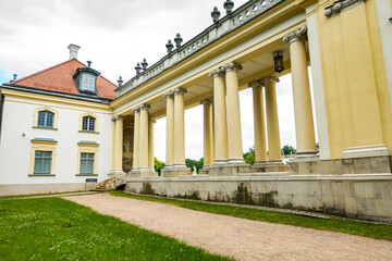 Białystok Podlasie pałac branickich zamek kolumny kolumnada zabytek © Dariusz