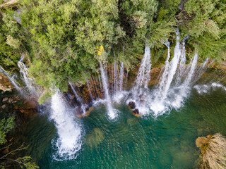 Cascada del Molino de San Pedro en el Vallecillo, Teruel © drakis