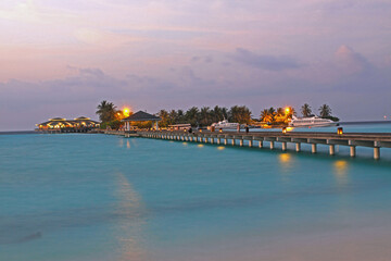 Naklejka premium Sun Island in the Twilight