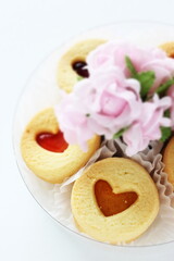 Obraz na płótnie Canvas Homemade heart shaped jam cookies