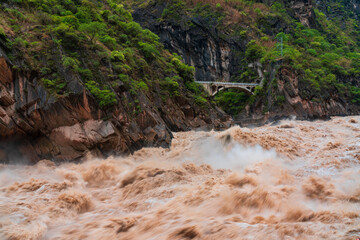 the famous scenic area tiger leaping gorge in china