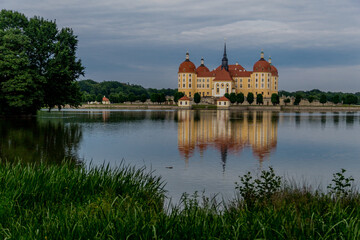 Spaziergang rund um das wunderschöne Barock Schloß Moritzburg  - Sachsen/Deutschland