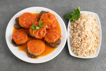 kefta with tomato and rice, Kebab with rice and tomato .
