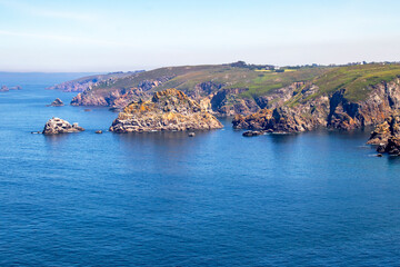 Cléden-Cap-Sizun. Ponite de Penharn. Côte rocheuse. Finistère. Bretagne