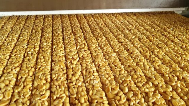 Production line, peanut kozinaki, Conveyor