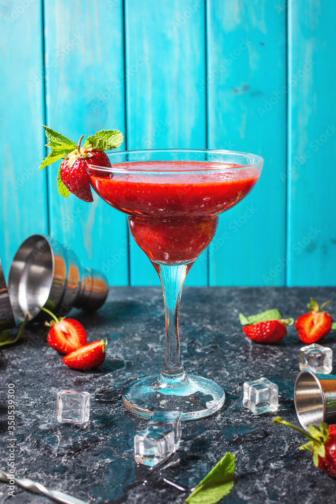 Poster Homemade Red Frozen Strawberry Margarita in a Glass