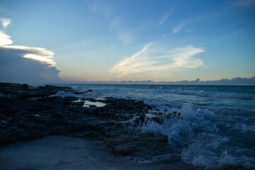 Atardecer en una playa del caribe