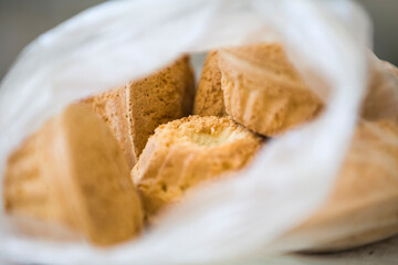 Freshly prepared wheat cakes are stored in a cellophane bag