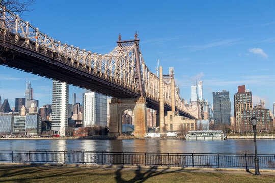 Ed Koch queensboro bridge from queensbridge park
