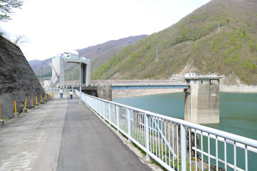 Obraz premium 岐阜県大野郡白川村 御母衣ダム