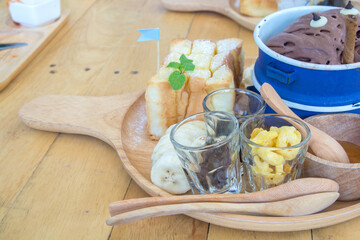 Honey Toast with ice cream