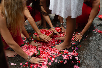 girl female circle many hands flowers roses female feet childish