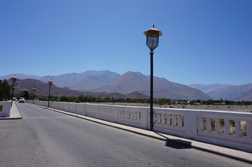 entrada a pueblo vicu&ntilde;a en Chile