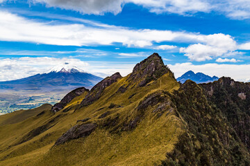 Pasochoa volcano © ecuadorquerido