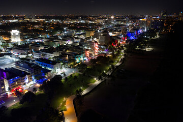 Obraz premium Aerial photo beautiful neon retro 80's colors in Miami Beach Ocean Drive