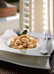 Alubias, potaje. Beans, stew.