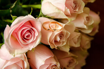 bouquet of pink roses
