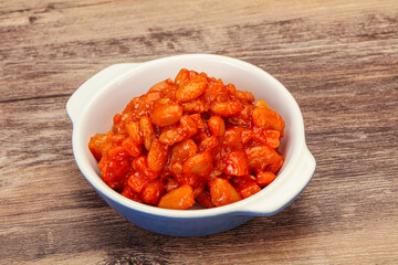 Baked kidney with tomato and pepper