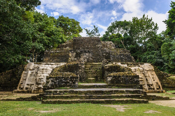 Fototapeta na wymiar It's Maya temple in Central America