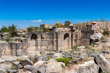 Fototapeta premium It's Roman colums of the ancient city of Gadara, modern Jordan