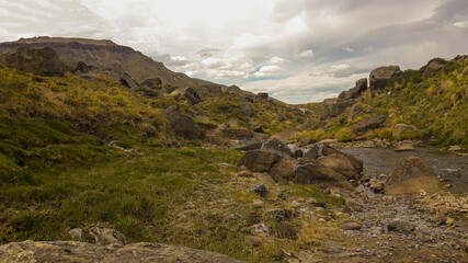 Zona central de la Cordillera de los Andes - Frontera entre Argentina y Chile camino al Cerro Campanario - 