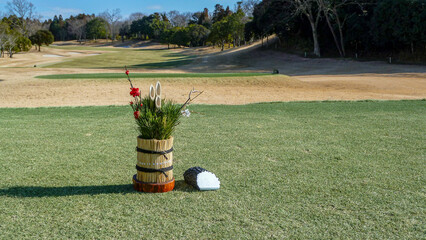 謹賀新年、ティーイングエリアのティーマークもオシャレになりました