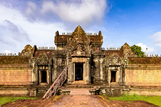 It's Banteay Samre, a temple at Angkor, Cambodia. It's named after the Samre, an ancient people of Indochina