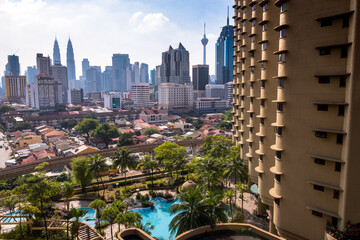 Obraz premium Kuala Lumpur, Federal Territory / Malaysia - February 15, 2017: Kuala Lumpur skyline, Chow Kit area and Villa Puteri Condominium is visible from the Sunway Putra Hotel on day time.