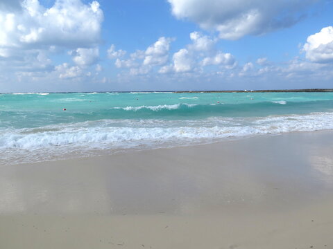 the view of a beach on Paradise Island in Nassau in the month of February, Bahamas