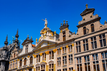 Fototapeta na wymiar It's Architecture on the Grand Place (Grote Markt), the central square of Brussels, the UNESCO World Heritage