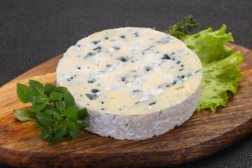 Round blue cheese