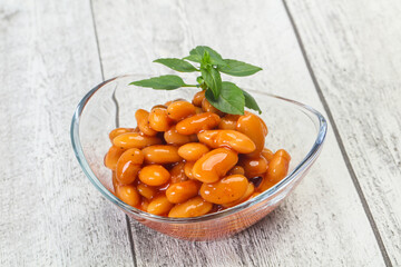 White beans with tomato sauce