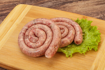 Raw sausage ring for grill