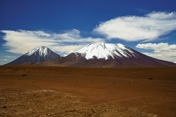 Fototapeta na wymiar Licancabur volcano near San Pedro de Atacama in Chile