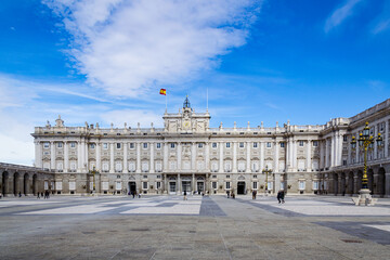 Obraz premium It's Main entrance into the Royal Palace in Madrid, Spain