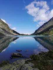 Mirror mountain lake
