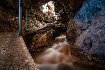 Beatus Höhle Berner Oberland Schweiz