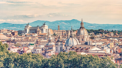 Obraz premium The city of Rome in the afternoon