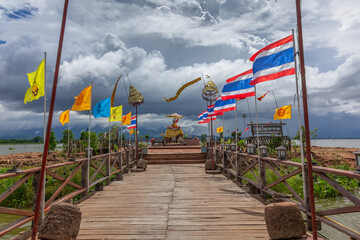 tilok aram temple, temple, asia, culture, lake, art, buddhism, famous, wat, summer, ancient, landscape, floating, destination, nature, thailand, landmark, travel, phayao, religion, cloud, island, old,