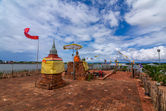 tilok aram temple, temple, asia, culture, lake, art, buddhism, famous, wat, summer, ancient, landscape, floating, destination, nature, thailand, landmark, travel, phayao, religion, cloud, island, old,