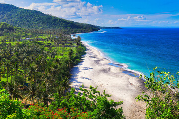Fototapeta na wymiar Beautiful Beach at the Viewpoint at Sinjai, Lombok, Indonesia, Asia