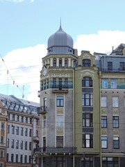 Fototapeta na wymiar Historical building in summer Saint-Petersburg